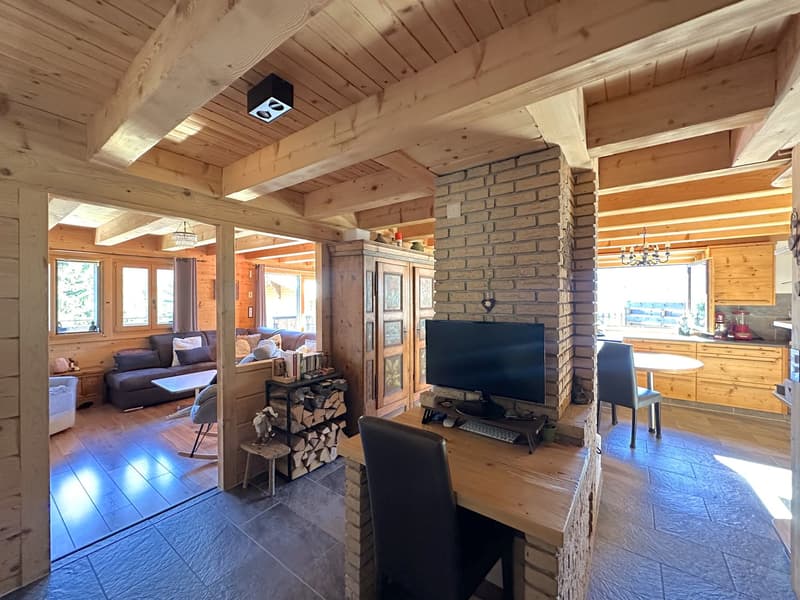 Chalet de caractère 6.5 pièces à Champéry – Vue panoramique sur les montagnes (5)