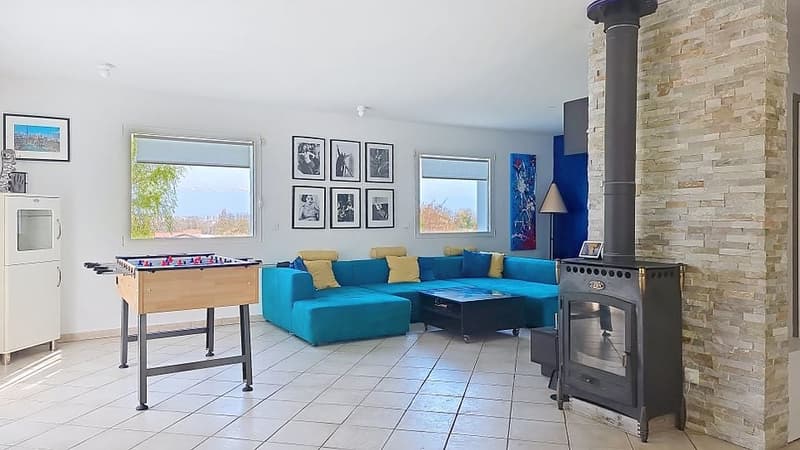 Jolie maison 6 pièces à 5 mn de la frontière Genevoise (3)