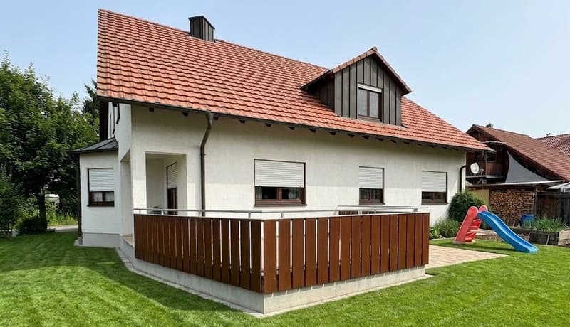 Charmantes Zweifamilienhaus in Deutschland Nähe Kreuzlingen (2)