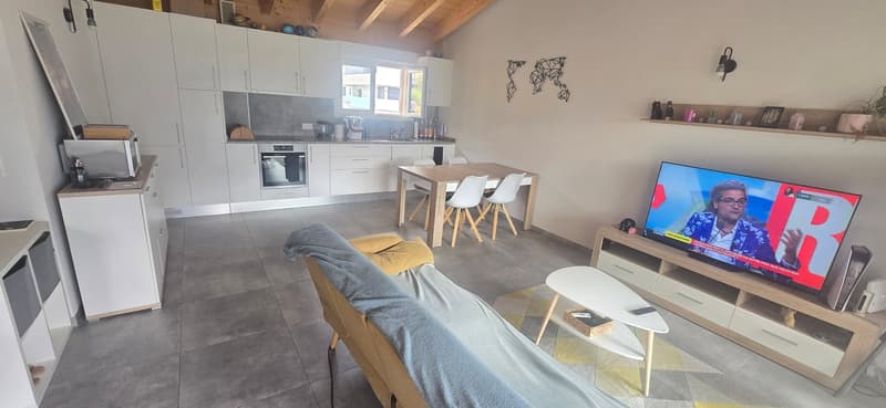 Charmant appartement en attique de 2.5 pièces à Leytron – Vue panoramique sur les montagnes (2)