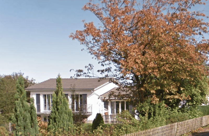 Grosszügiges 12-Zimmer-Einfamilienhaus in ruhiger Lage von Rümlang (2)
