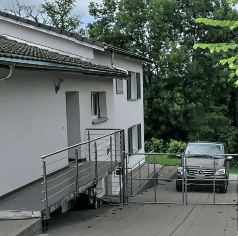 Grosszügiges 12-Zimmer-Einfamilienhaus in ruhiger Lage von Rümlang (4)