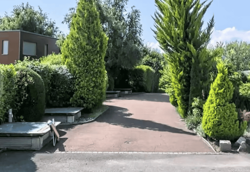Spacious 5.5-Room Apartment with Stunning Views in La Tour-de-Peilz (2)