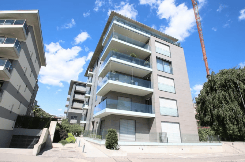 Charming 3-Room Apartment with Balcony and Beautiful Views in Massagno (1)