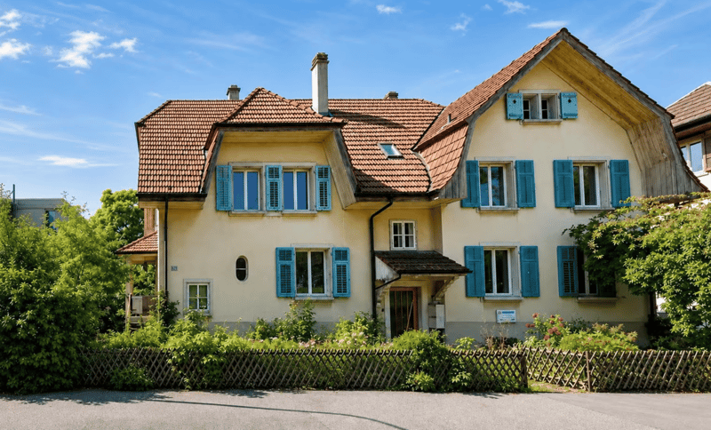 Charmantes 12-Zimmer-Mehrfamilienhaus an ruhiger Lage in Solothurn (1)