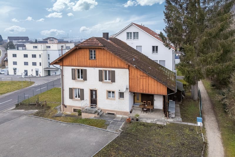 Investieren und Wohnen: Ideales 2-Familienhaus mit Potenzial