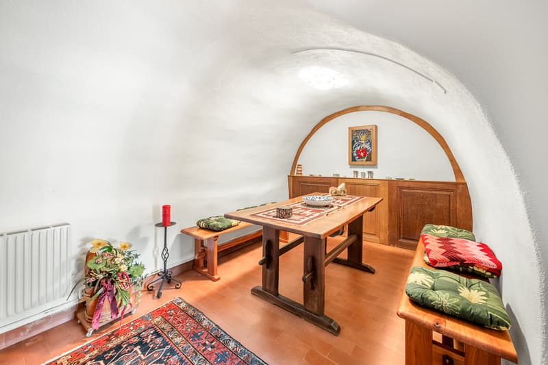 Grotto EG