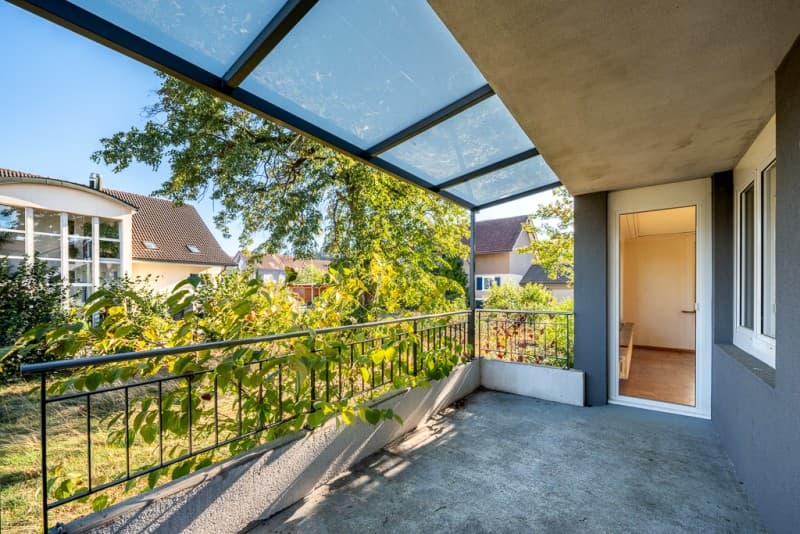 gedeckter Sitzplatz