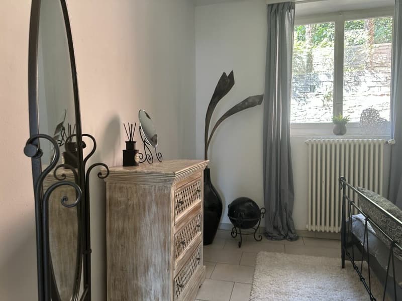 Garten-Wohnung mit Cheminée & Pergola (5)