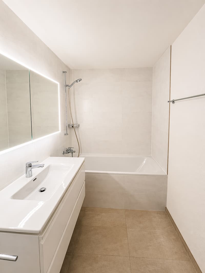 First occupancy after high-quality total renovation – living with style in the best location in St. Gallen (8)