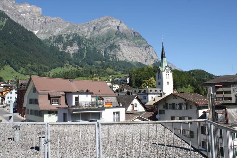 Charmantes 1.5-Zimmer-Studio an ruhiger Lage in Schwanden GL (6)