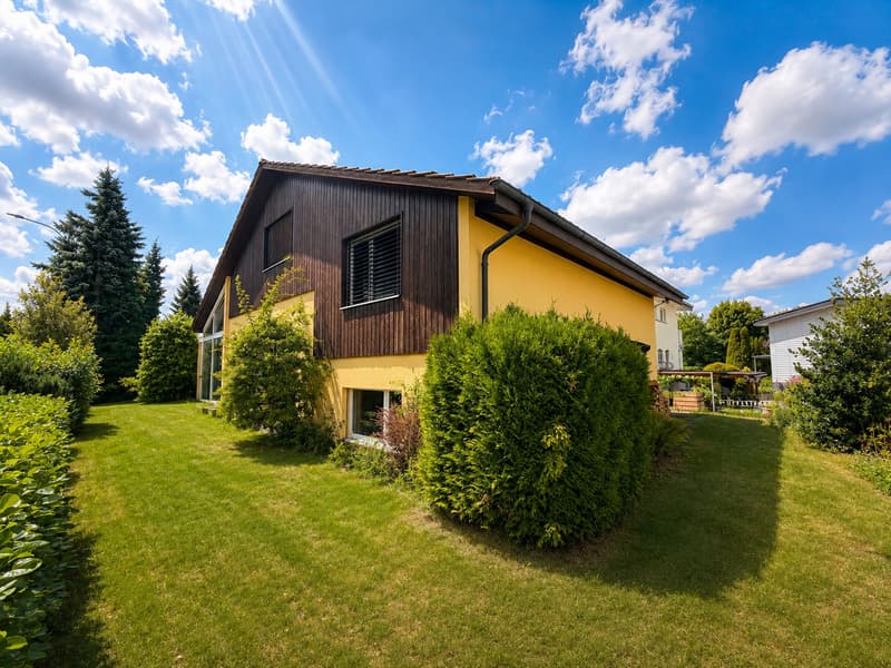 Charmantes Einfamilienhaus mit Wintergarten und sonnigem Garten (1)