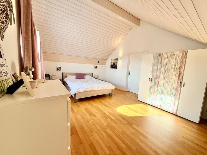 Lichtdurchflutete 4.5-Zimmer-Maisonette-Wohnung (8)