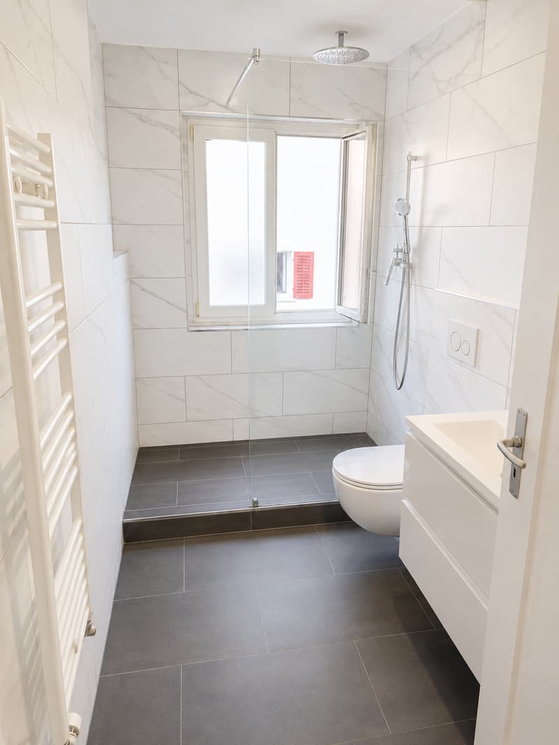 Modern renovierte 3-Zimmerwohnung mit Balkon (7)