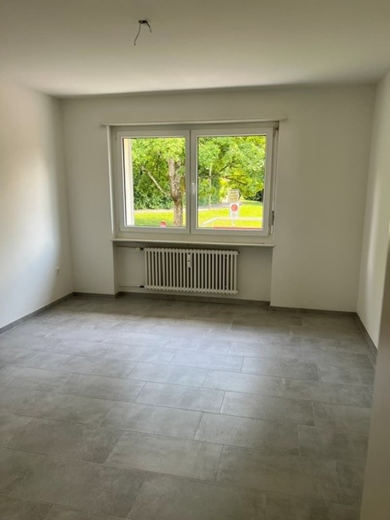 Helle 2-Zimmer-Wohnung mit Balkon in Urdorf (5)