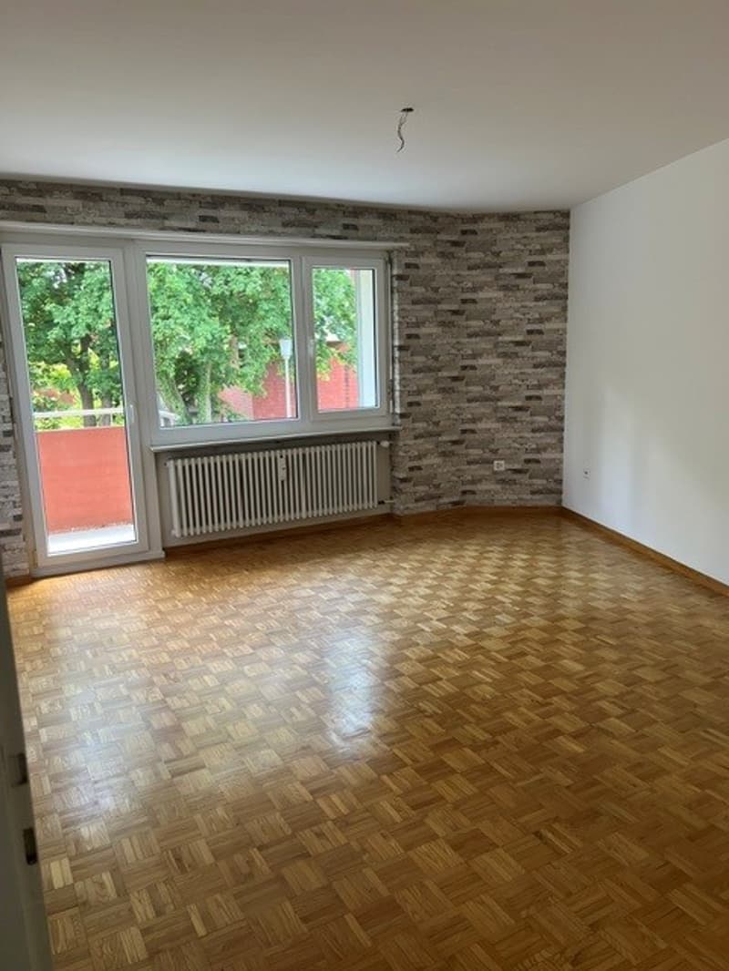Helle 2-Zimmer-Wohnung mit Balkon in Urdorf (6)