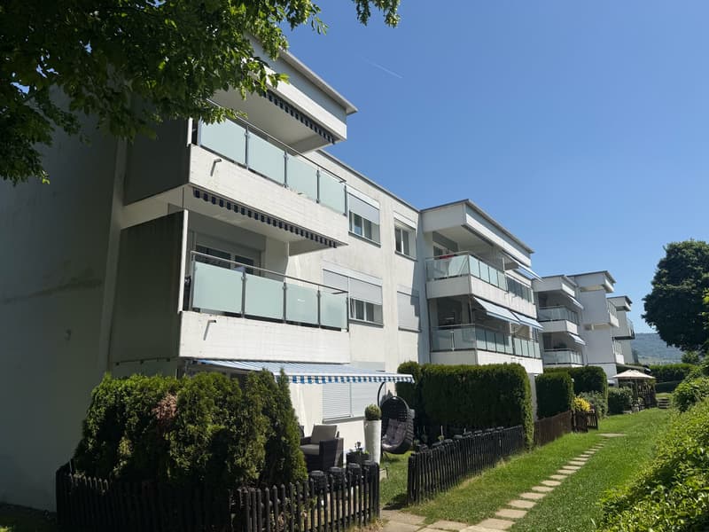 Helle 4.5-Zimmer-Wohnung mit Balkon in Lengnau (1)
