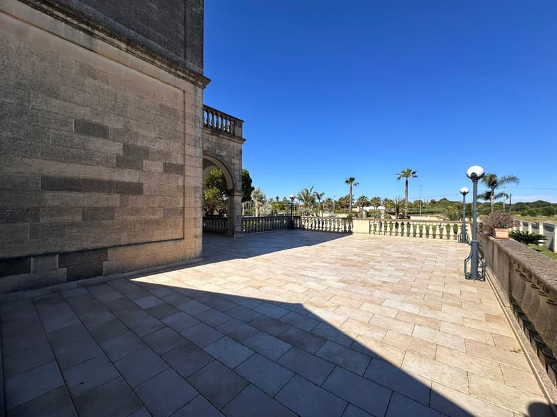 Maestosa Villa di lusso con piscina a Scorrano (61)