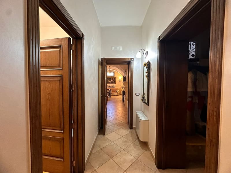 Maestosa Villa di lusso con piscina a Scorrano (55)