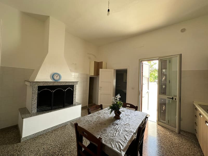 Abitazione indipendente tipica salentina completamente ristrutturata - uggiano La Chiesa (3)