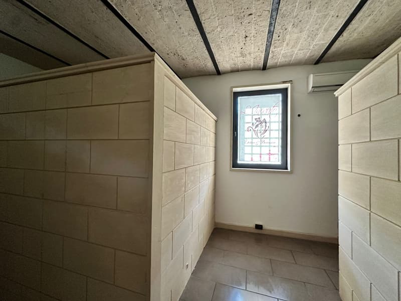 Elegante Villa Indipendente in Vendita a Maglie (20)