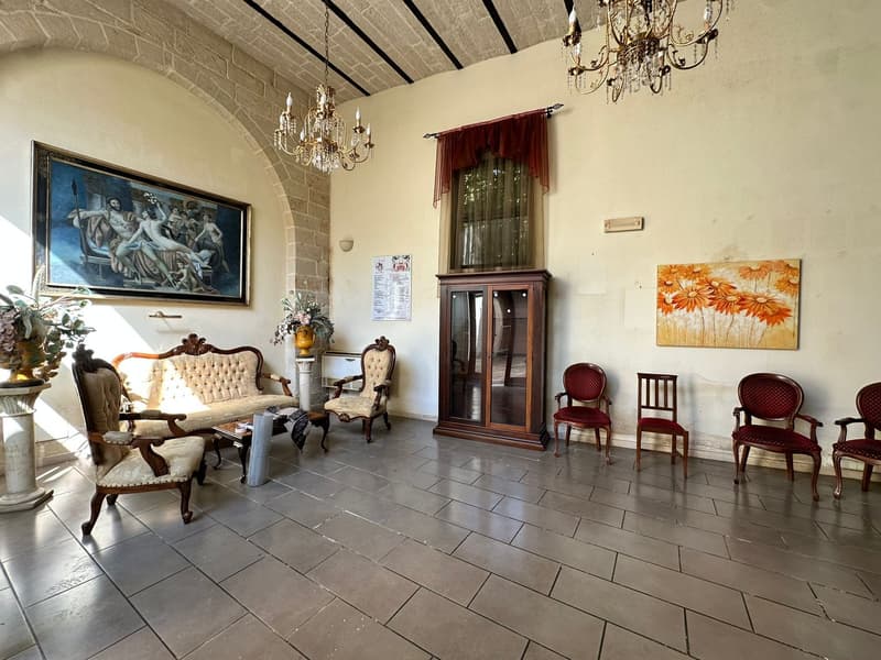 Elegante Villa Indipendente in Vendita a Maglie (6)