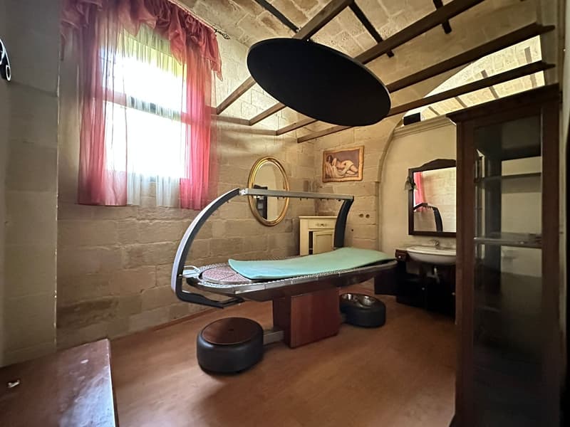 Elegante Villa Indipendente in Vendita a Maglie (27)