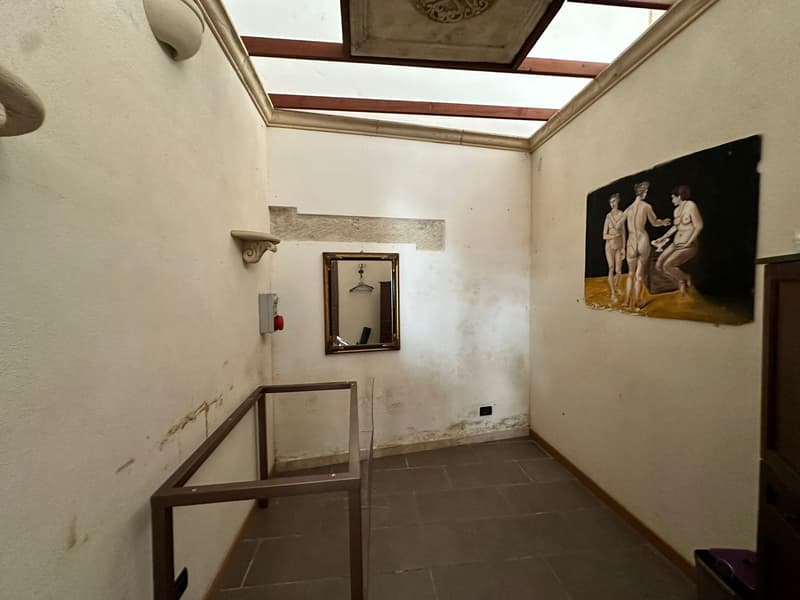 Elegante Villa Indipendente in Vendita a Maglie (39)