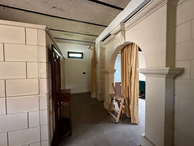 Elegante Villa Indipendente in Vendita a Maglie (10)