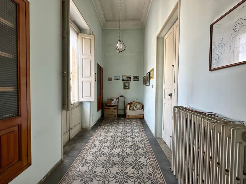 Affascinante Villa Storica in Vendita a Maglie (49)