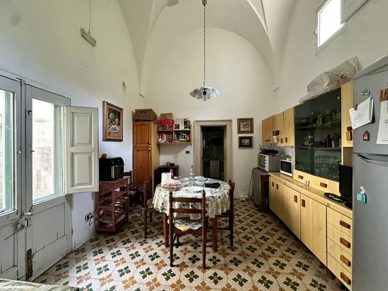 Affascinante Villa Storica in Vendita a Maglie (15)