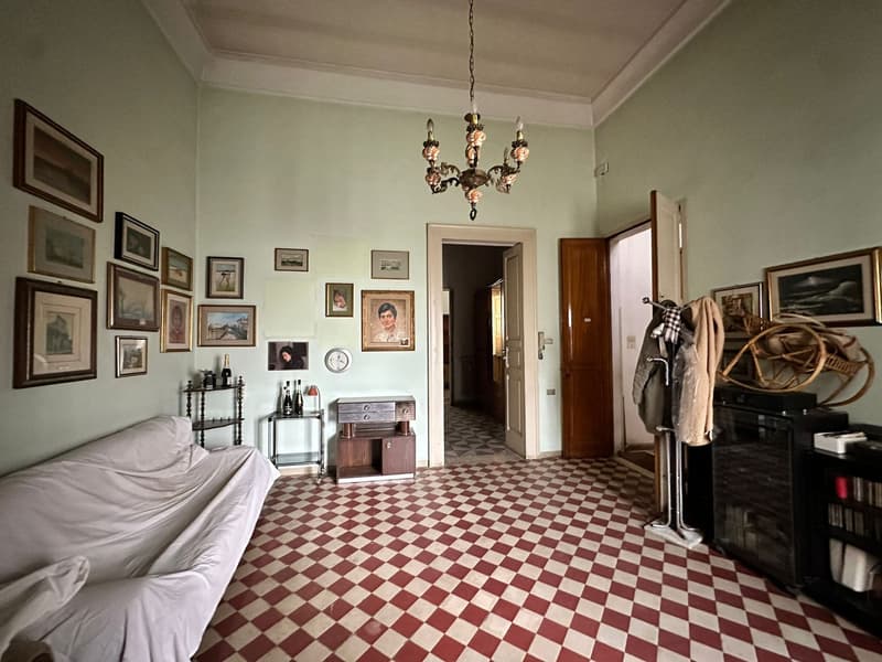Affascinante Villa Storica in Vendita a Maglie (61)