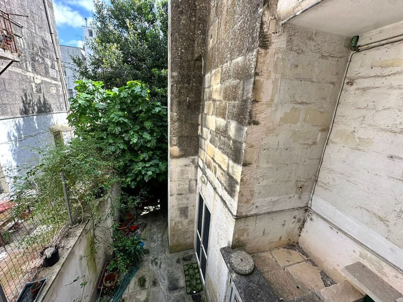 Affascinante Villa Storica in Vendita a Maglie (71)