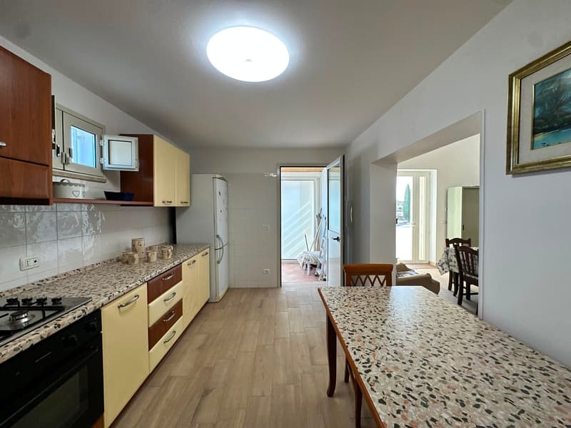 Locale Commerciale in Vendita a Giuggianello – Ideale per Bar, Caffè o Ristorante (45)