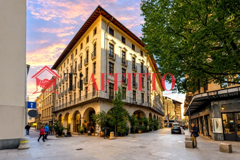 LUSSUOSO LOFT ARREDATO NEL CUORE DI LUGANO (10)
