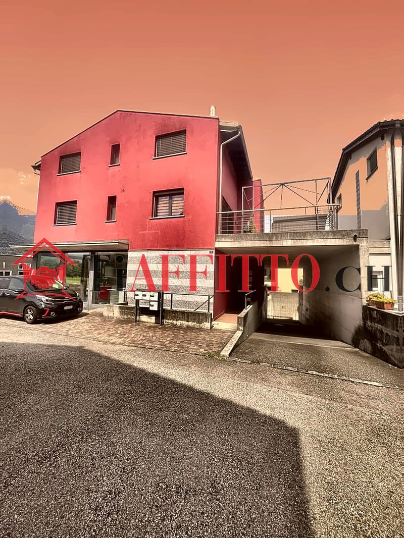 SPAZIO COMMERCIALE DI 150 M² A SANTâANTONINO (4)
