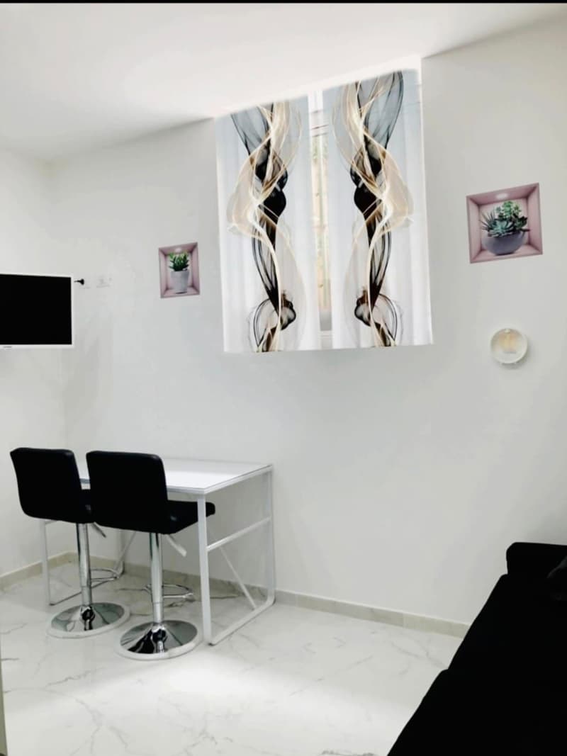 Moderno appartamento 2.5 locali (1)