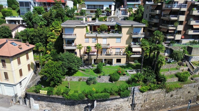 Elegante appartamento di 4.5 locali con balcone a Ponte Tresa (5)