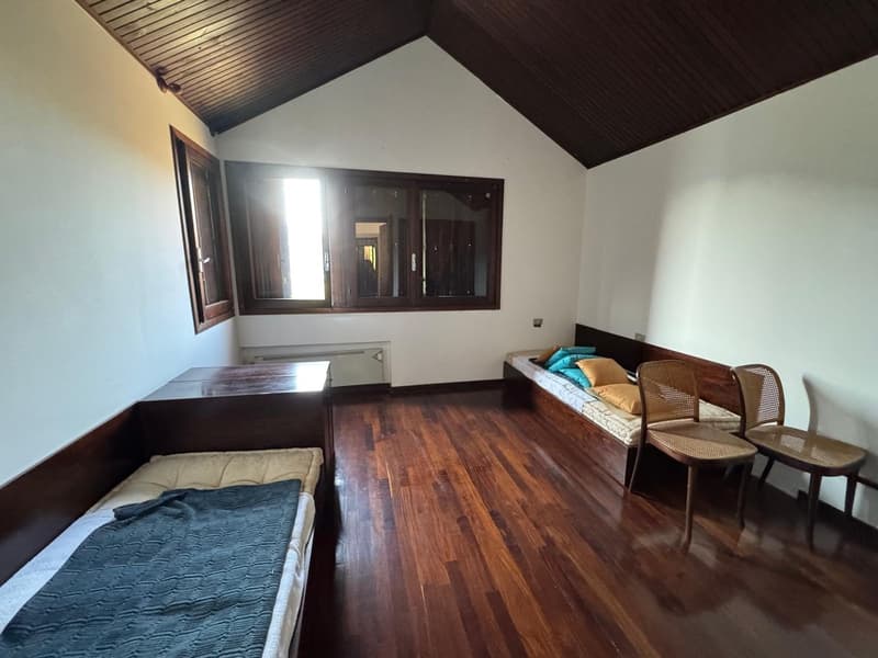 Meravigliosa villa con vista (24)