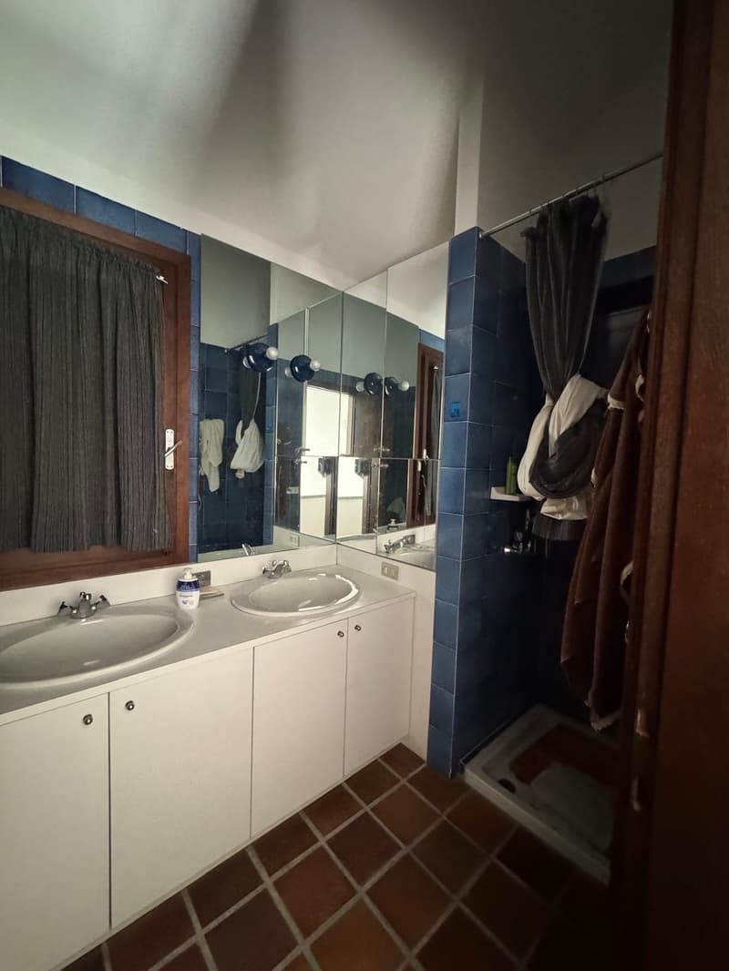 Meravigliosa villa con vista (25)