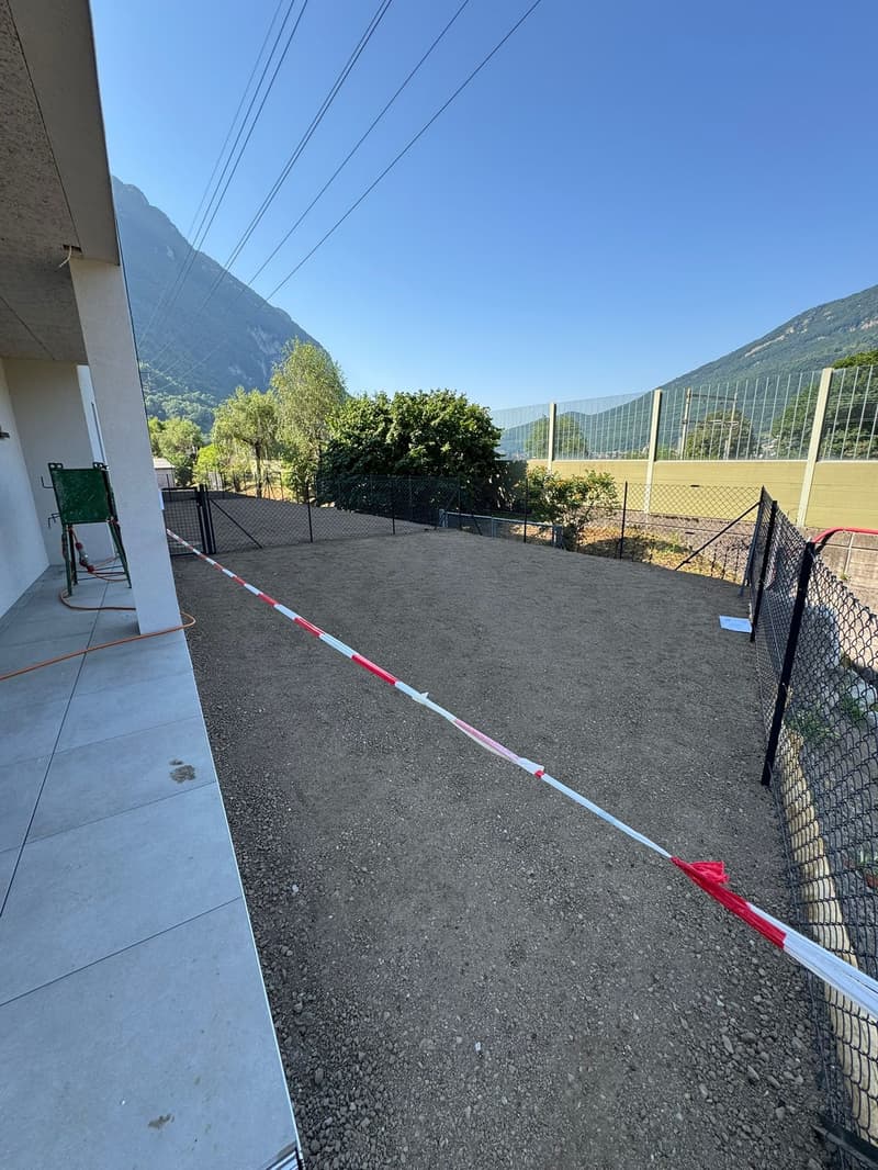 Elegante appartamento duplex di 3.5 locali a Melano (11)