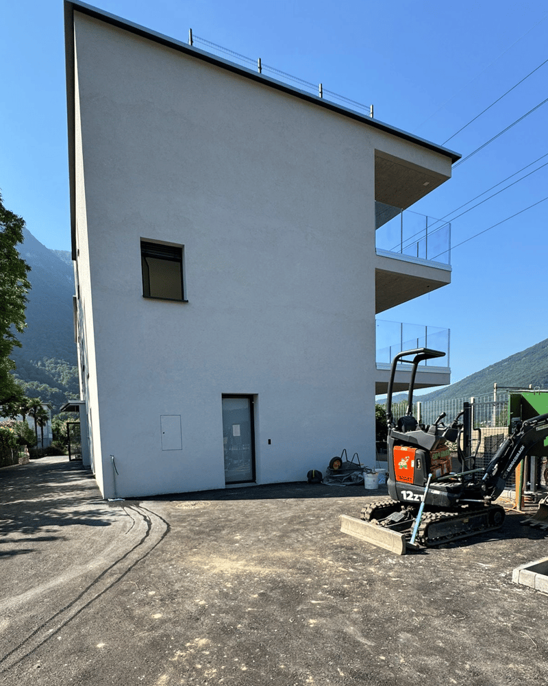 Elegante appartamento duplex di 3.5 locali a Melano (14)
