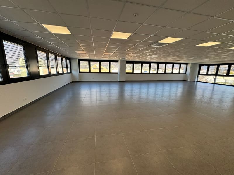 Locale commerciale di 200 m² in affitto a Giubiasco (3)