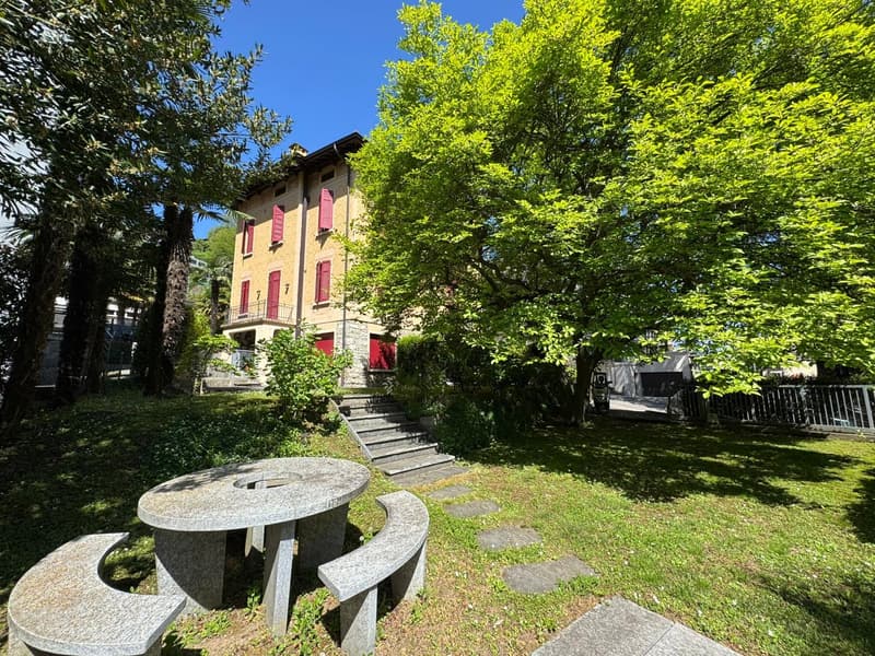 Villa di pregio in stile Liberty (2)