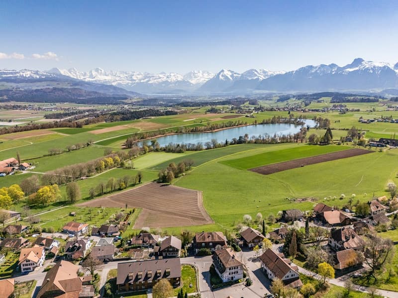 Königlich leben: Landhausvilla mit Bauparzelle (3)