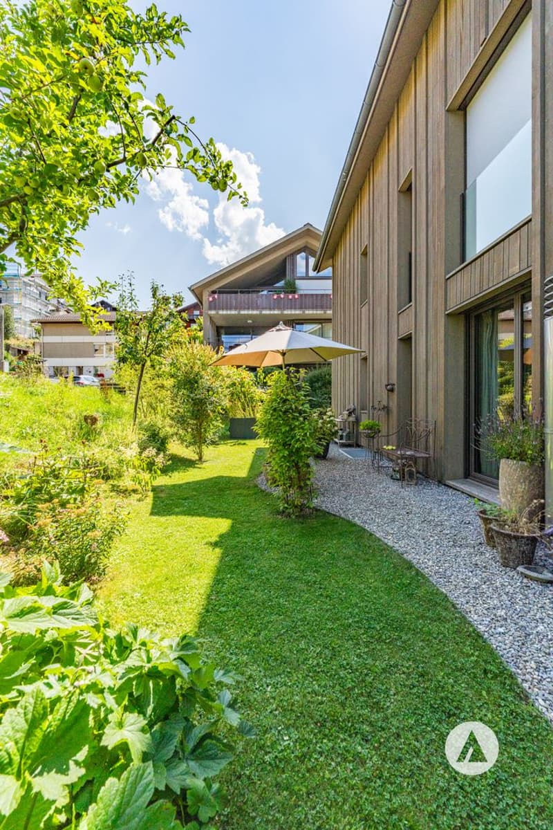Modernes Wohnen mit Gartenoase in der Spiezer Bucht (7)