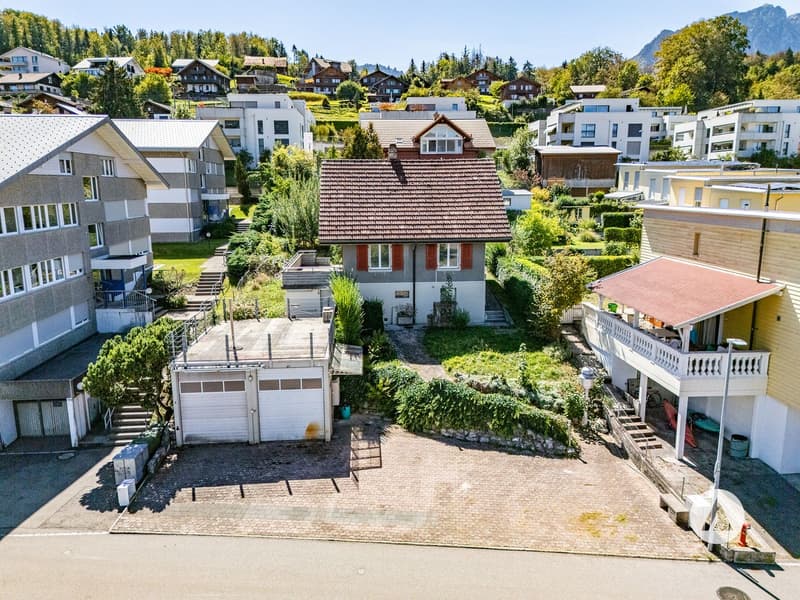 Einfamilienhaus mit zahlreichen (Aus)baumöglichkeiten (2)