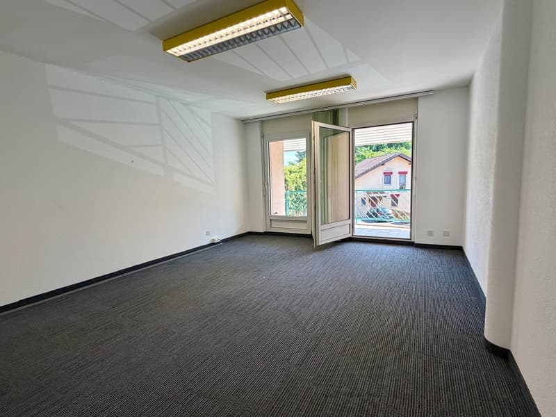 Bureau spacieux à louer à Payerne – 5 pièces, 143 m² (13)