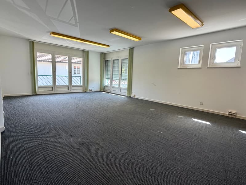 Bureau spacieux à louer à Payerne – 5 pièces, 143 m² (7)