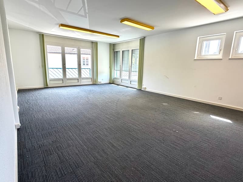 Bureau spacieux à louer à Payerne – 5 pièces, 143 m² (6)